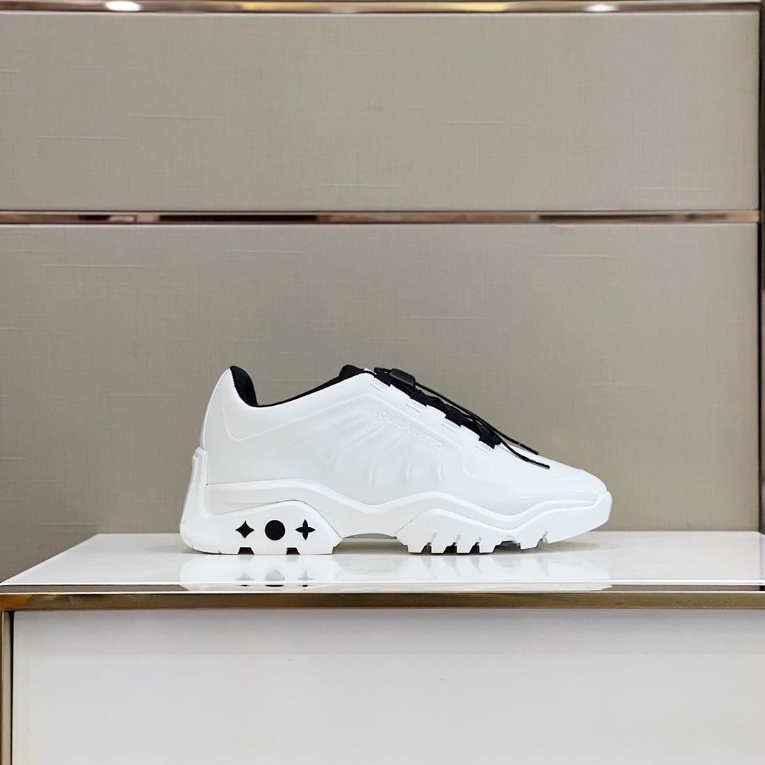 LU Sneakers Low Millennium