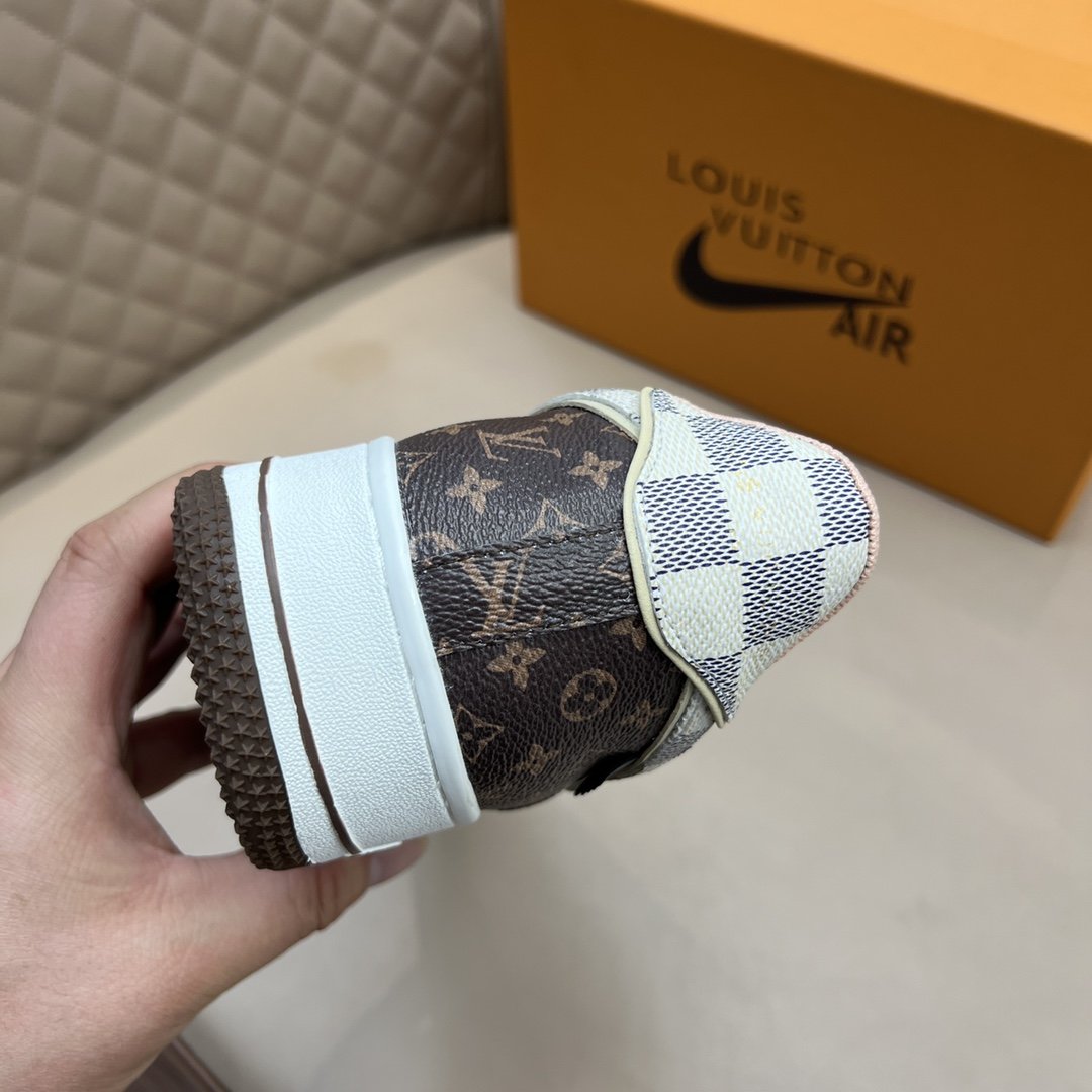 LU hack N*KE  Sneakers Monogram
