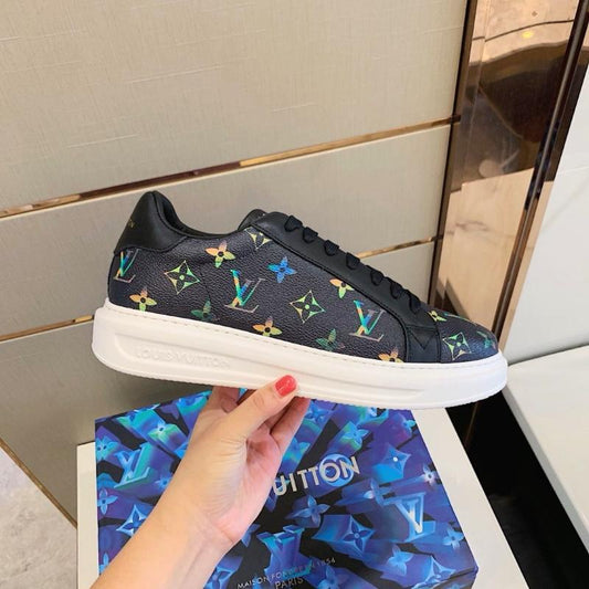 LU Sneakers