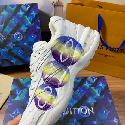 LU  Sneakers  Logo