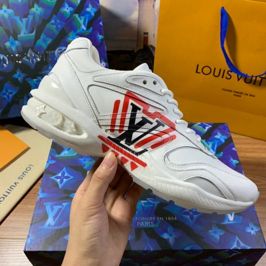LU  Sneakers  Logo