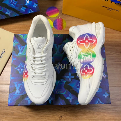 LU  Sneakers  Logo