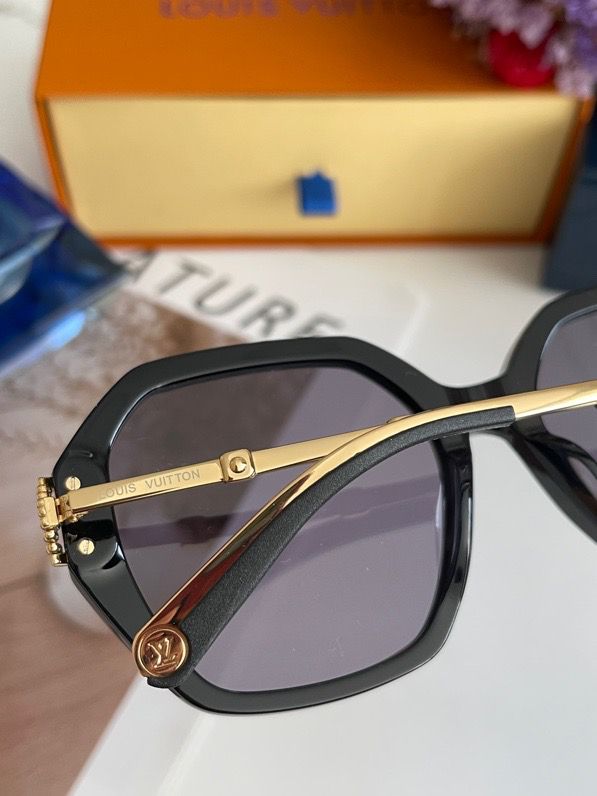 LU  Sunglasses 5 Color 's