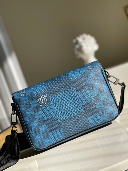 LU Bag  24 Cm Messenger Blue