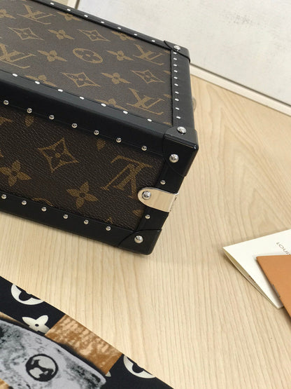 LU Messenger Bag Trunk 24 cm