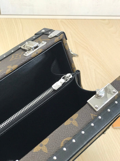 LU Messenger Bag Trunk 24 cm