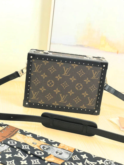 LU Messenger Bag Trunk 24 cm