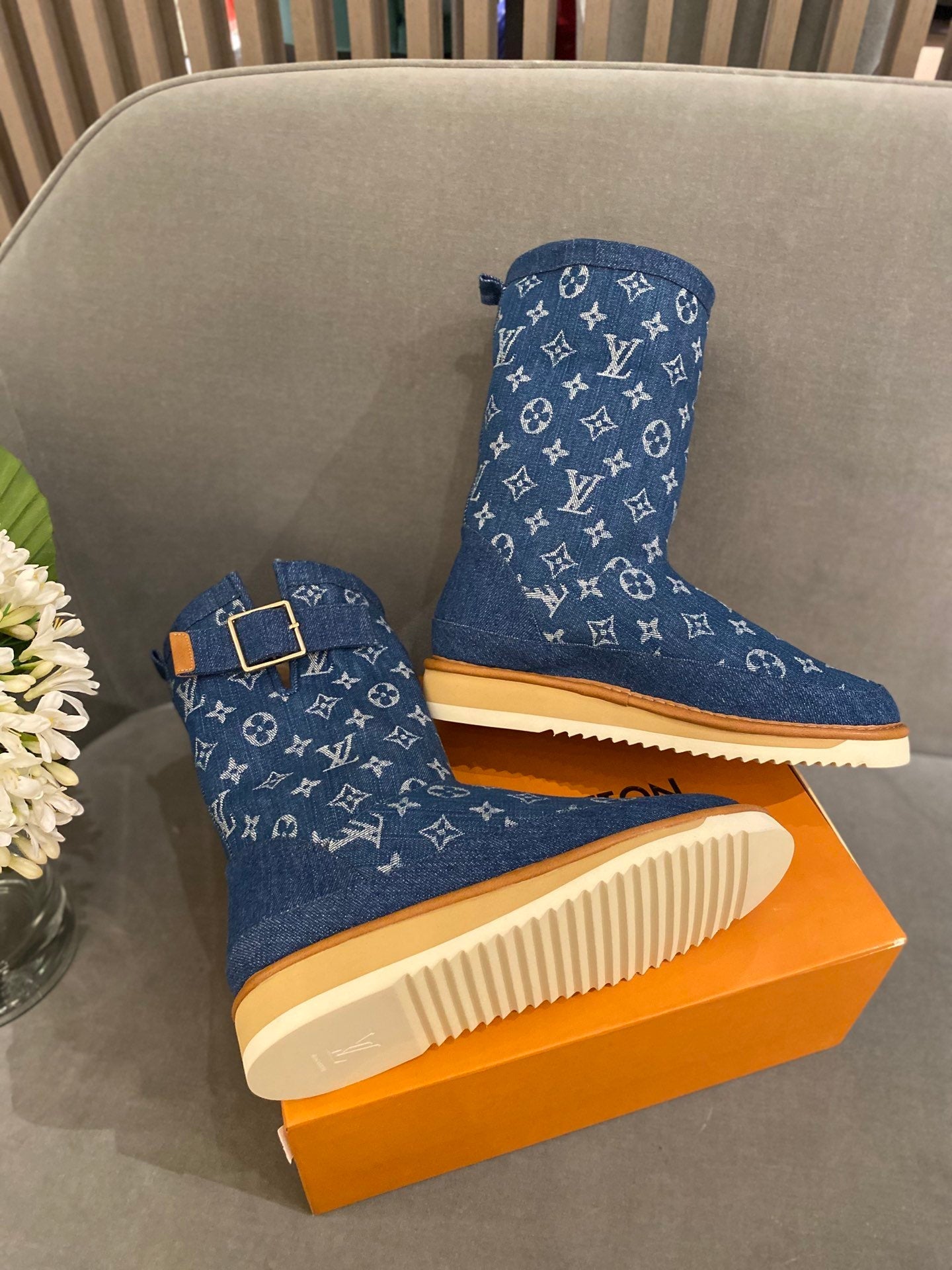 LU Boots Jeans UGG
