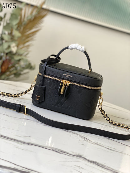 LU  Bag Vanity 19 cm Black