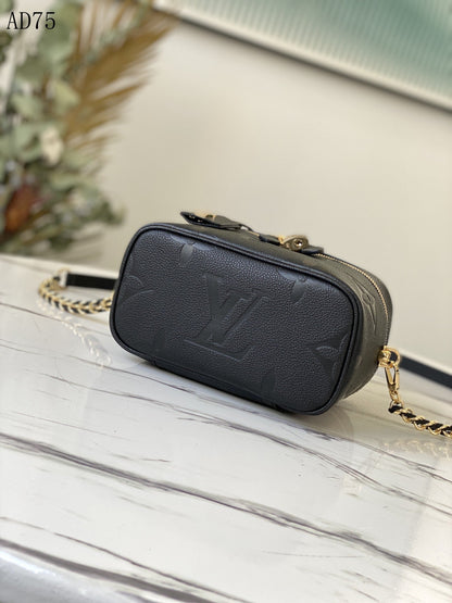 LU  Bag Vanity 19 cm Black