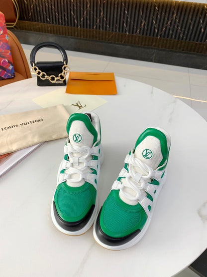 LU  Sneakers Arch  light