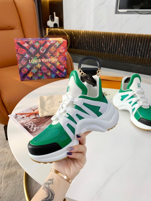 LU  Sneakers Arch  light