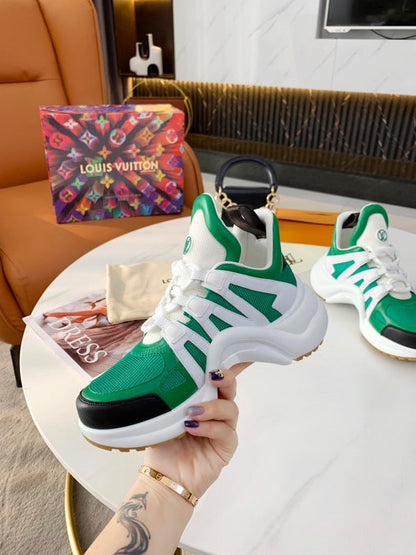LU  Sneakers Arch  light