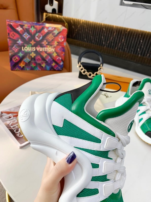 LU  Sneakers Arch  light
