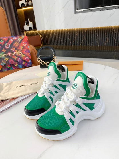 LU  Sneakers Arch  light