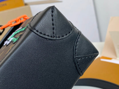 LU  Bag Steamer Messenger