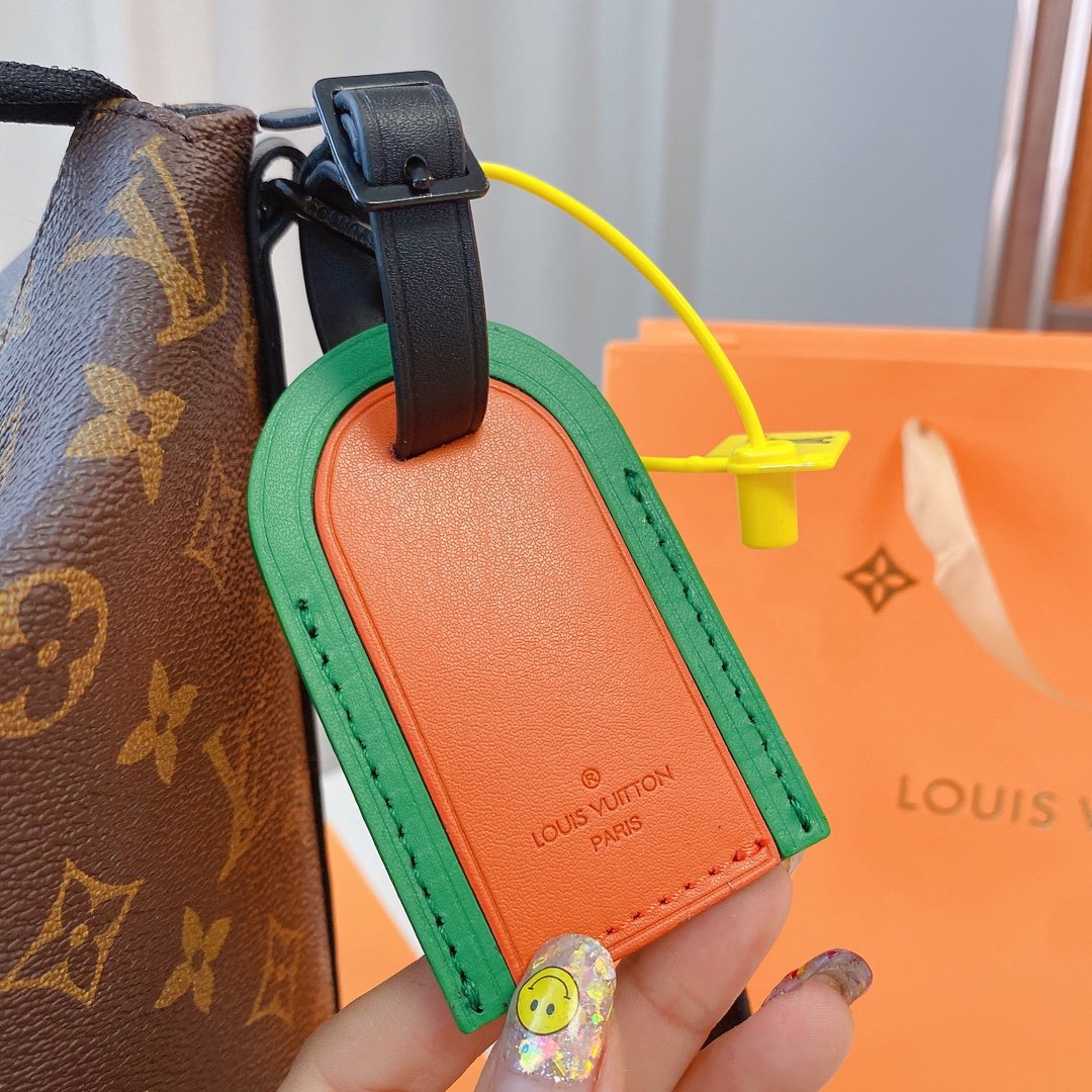 LU  Bag  Shoulder 23 CM Messenger Cruiser