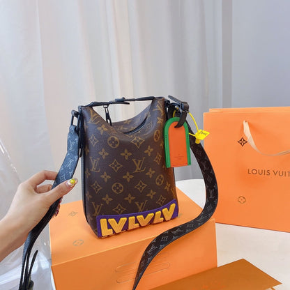 LU  Bag  Shoulder 23 CM Messenger Cruiser