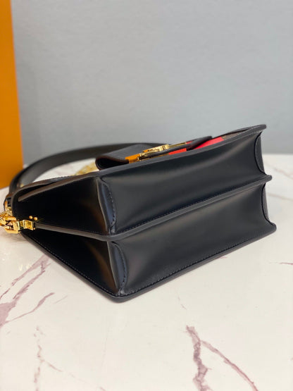 LU Bag Monogram