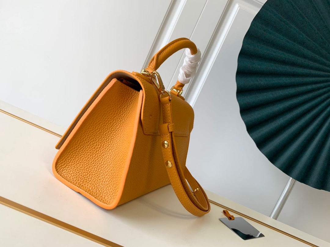 LU Bag  2 Size 's