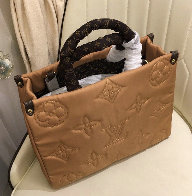 LU Tote Bag Onthego Puffer Nylon 3 Color  's