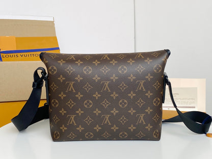 LU Bag Business Messenger Magnet 32 CM