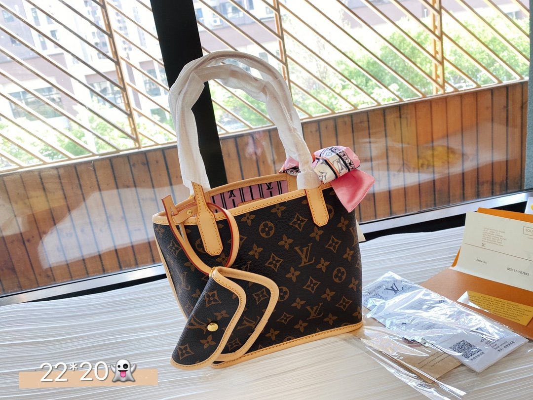 LU  Bag Mini Never ful 22 cm