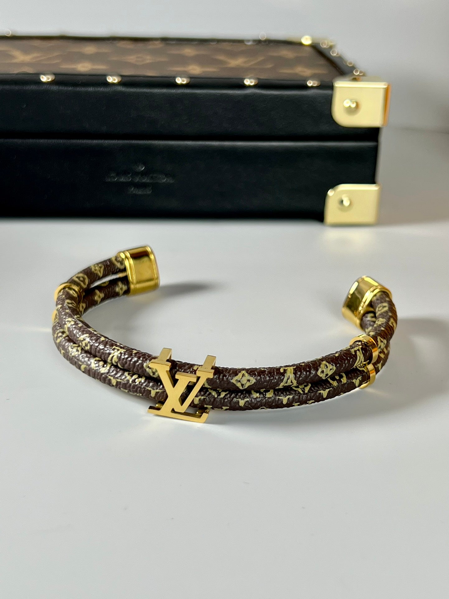 LU  Bracelet