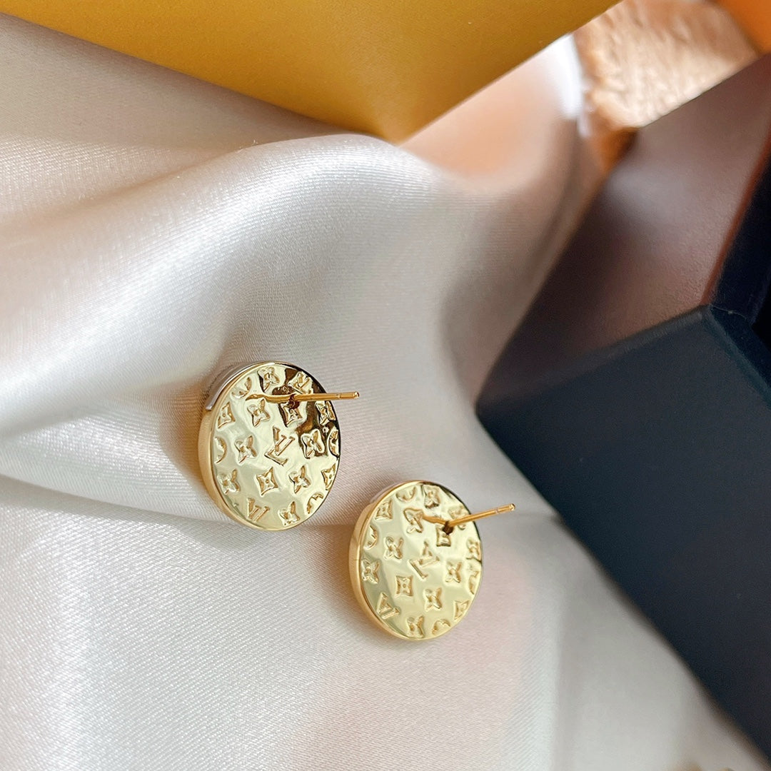 LU   Earring