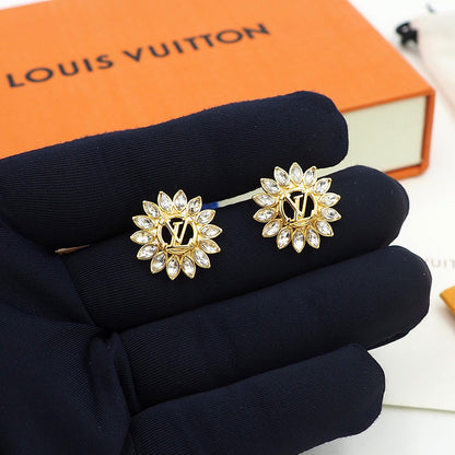 LU   Earring