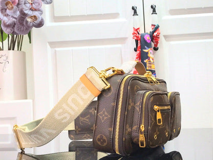 LU Bag Business Messenger Shoulder 24 cm