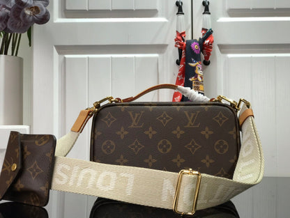 LU Bag Business Messenger Shoulder 24 cm