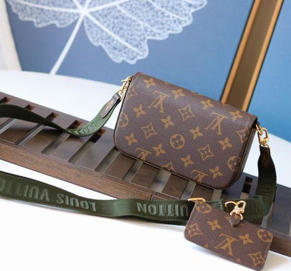 LU Bag Shoulder Multi  Pochette