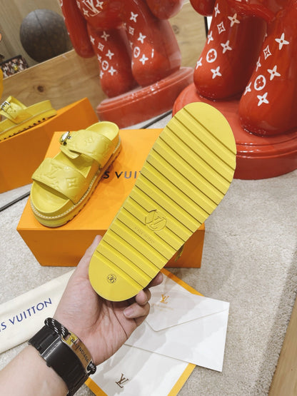 LU Slippers  Flat 2 Color 's