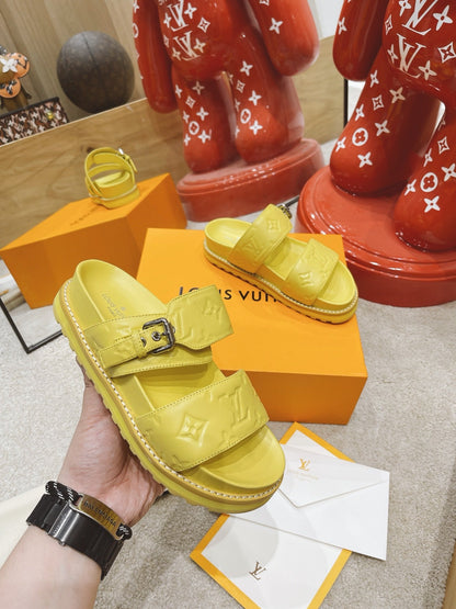 LU Slippers  Flat 2 Color 's