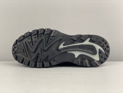 LU  Sneakers Runner