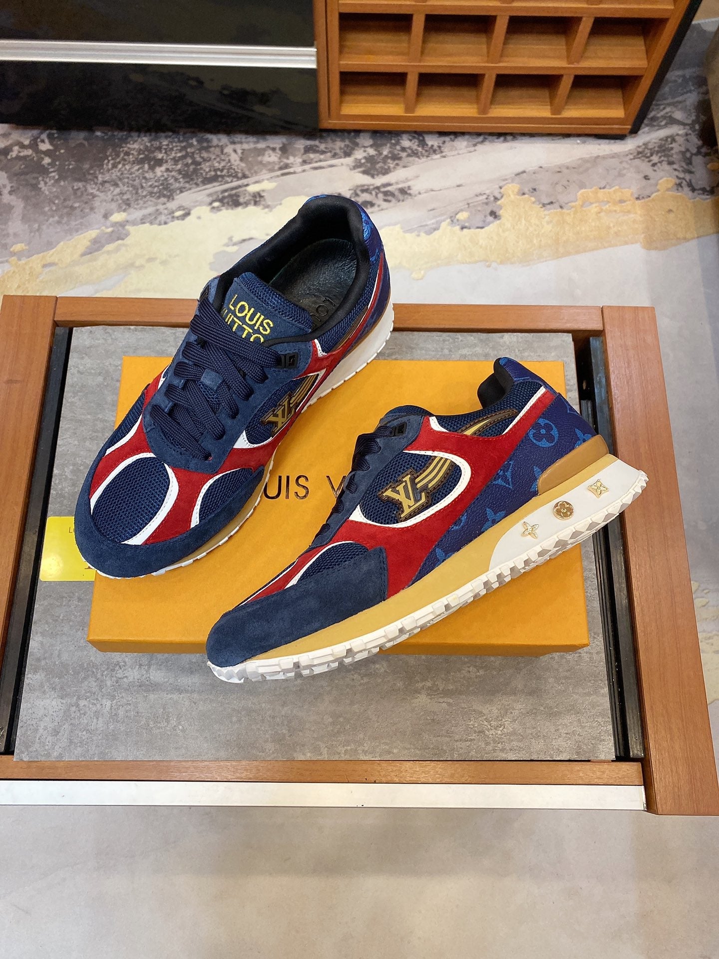 LU Sneakers Run Away