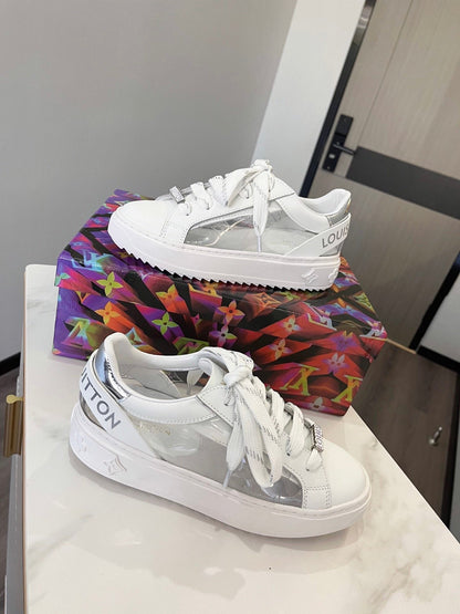 LU Time out Sneakers