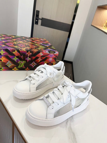 LU Time out Sneakers