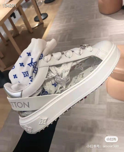LU Time out Sneakers