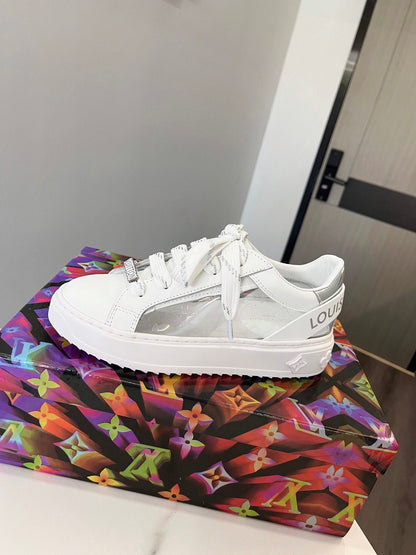 LU Time out Sneakers
