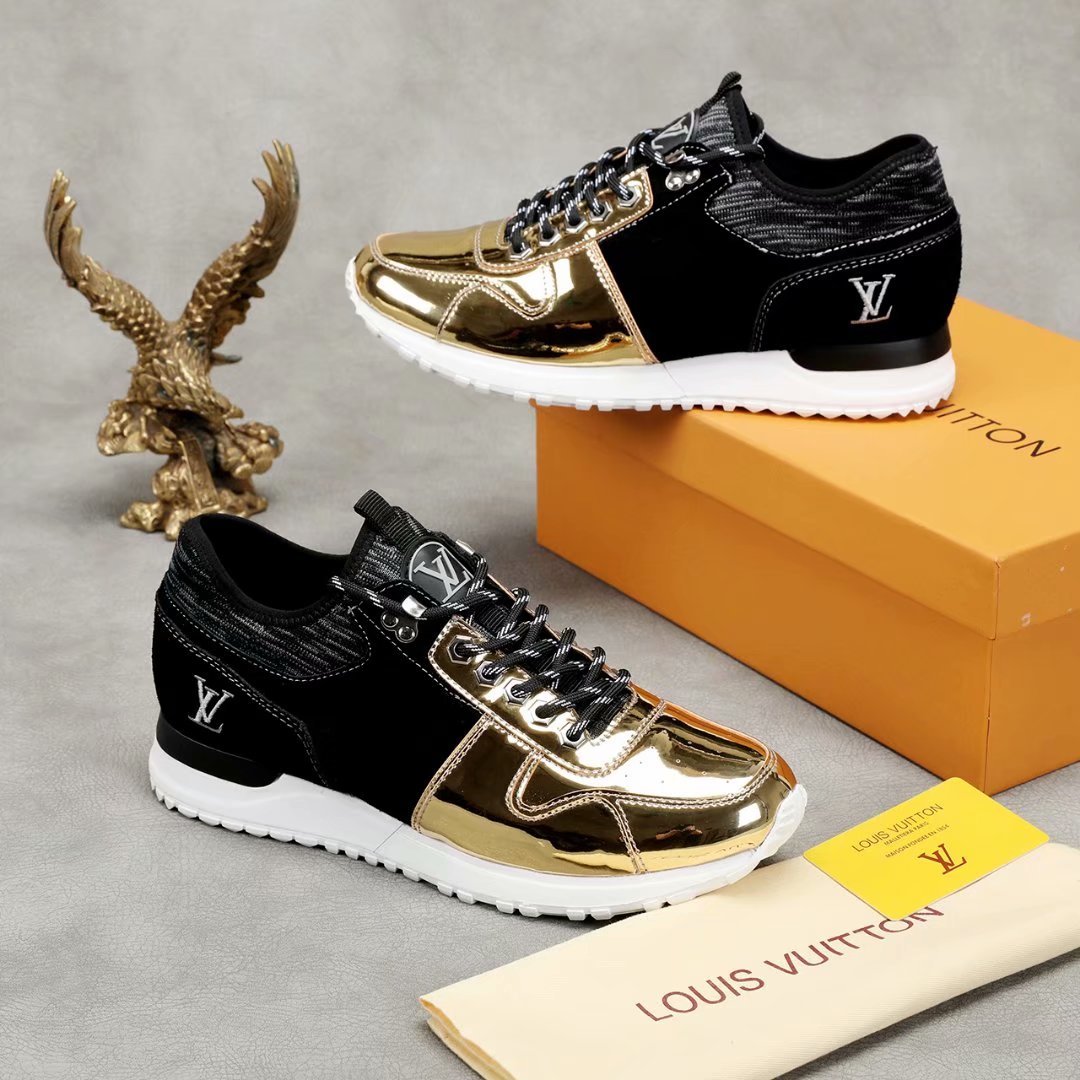LU Sneakers Gold