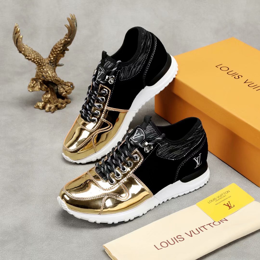 LU Sneakers Gold