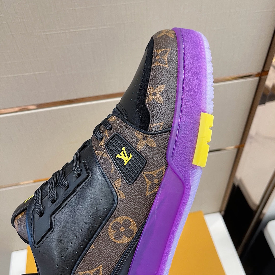 LU Sneakers Run Away