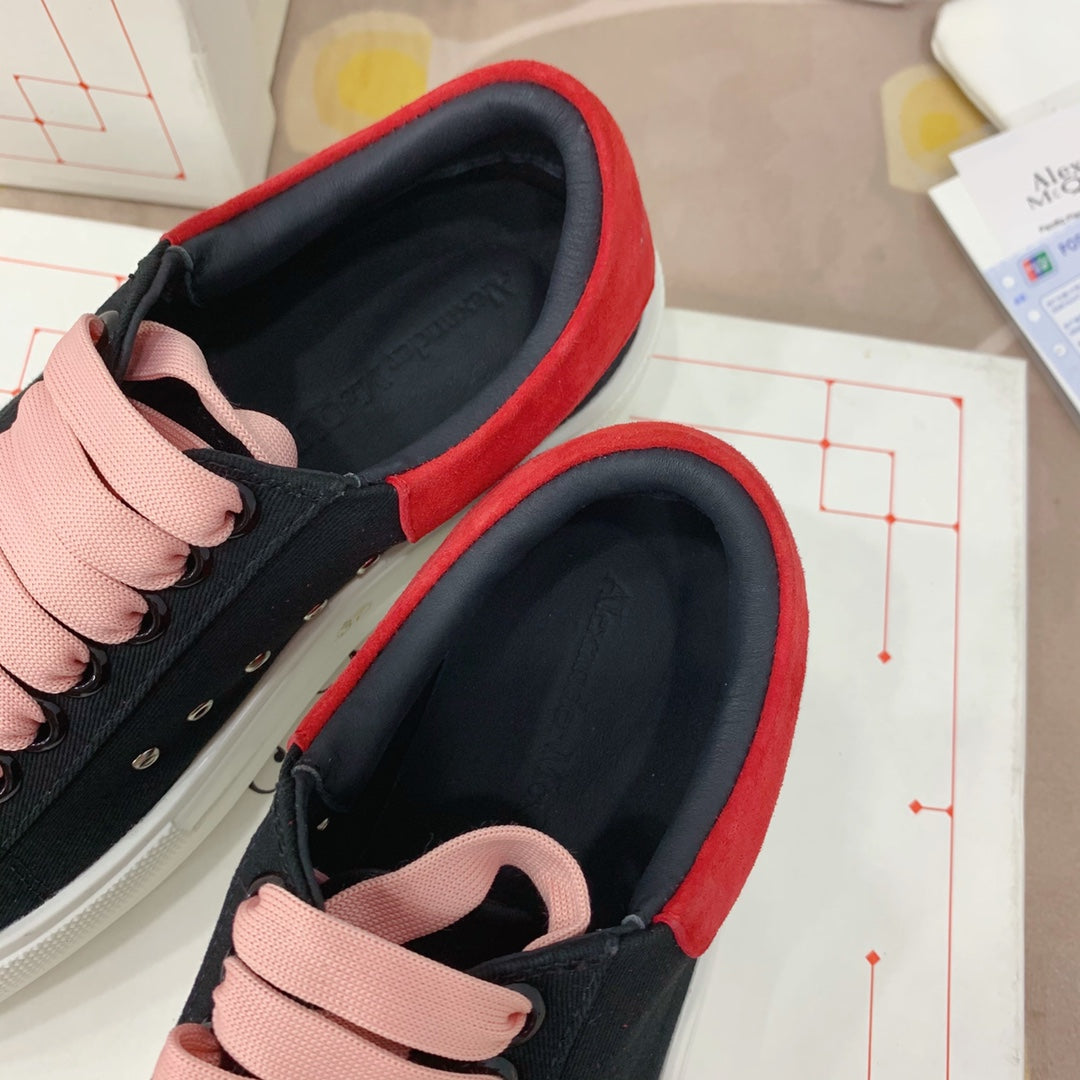 M*QUEEN Sneakers