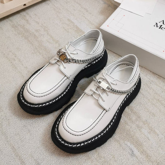 M*queen    Shoes Chain White