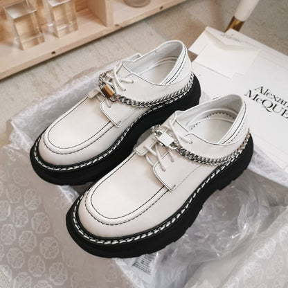 M*queen    Shoes Chain White