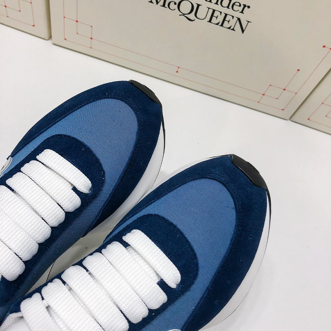 M*QUEEN Sneakers Graffiti