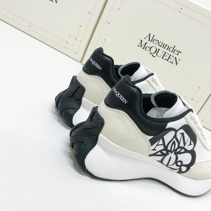 M*QUEEN Sneakers Graffiti