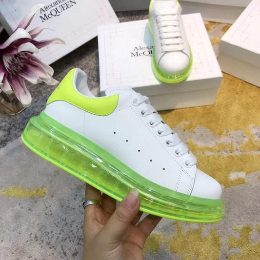 balenciaga triple s
